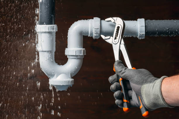 Professional Drain Cleaning technician working in Goodfield, IL